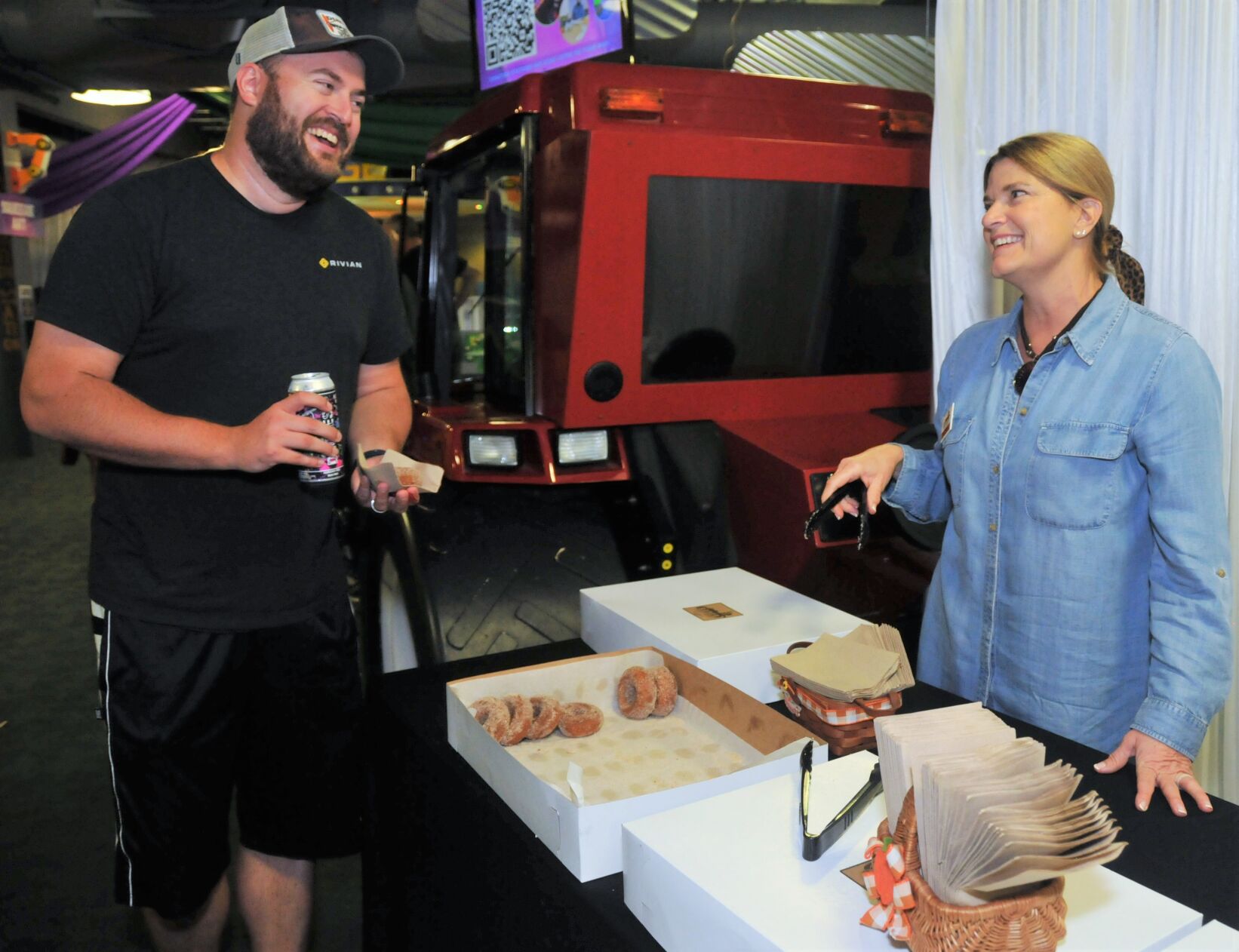 Zach Dietmeier, Donna Verda